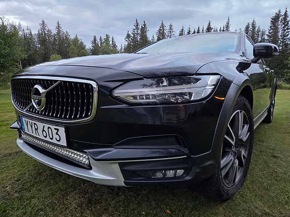 Volvo V90 Cross Country 6 of 14