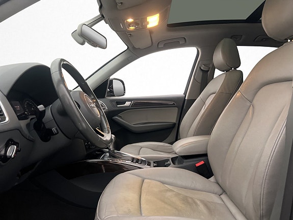 Audi Q5 9 of 26
