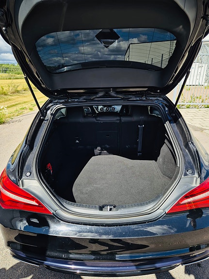 Mercedes-Benz CLA180 d 10 of 23