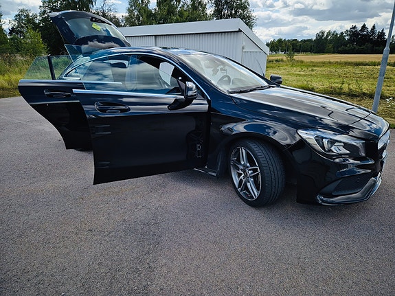 Mercedes-Benz CLA180 d 9 of 23