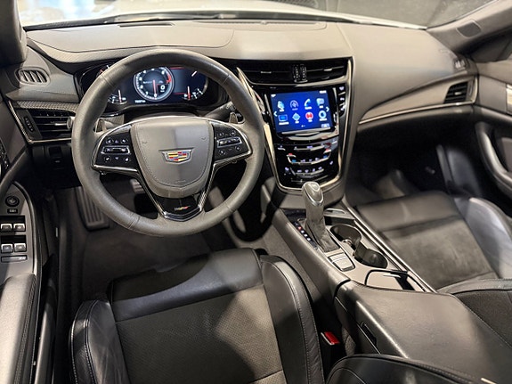 Cadillac CTS-V 14 of 20