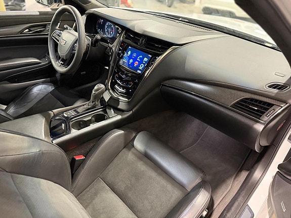 Cadillac CTS-V 16 of 20