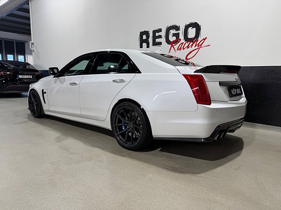Cadillac CTS-V 5 of 20