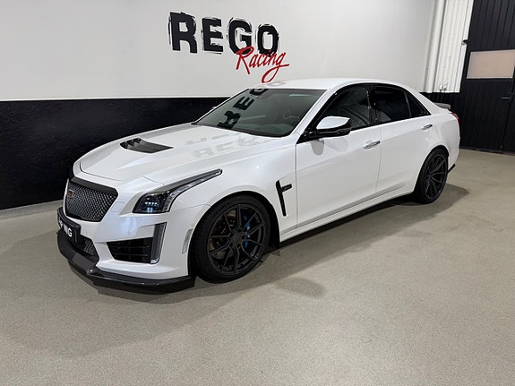 Cadillac CTS-V 2 of 20