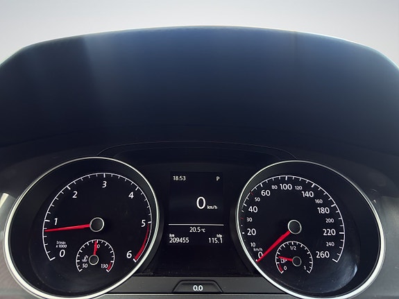 Volkswagen Golf Alltrack 22 of 30