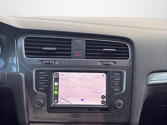 Volkswagen Golf Alltrack 28 of 30
