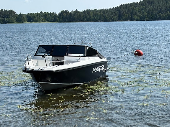 Fin Husky R6 årsmodell 2018 motor 2019 2 of 10