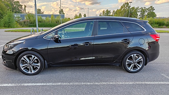 Kia Ceed 2 of 16