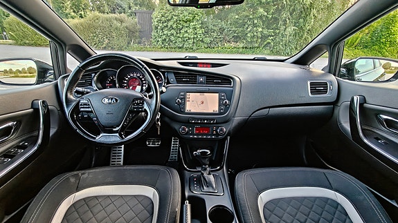 Kia Ceed 7 of 16