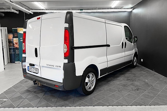 Opel Vivaro 8 of 18