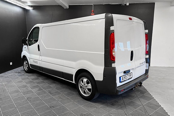 Opel Vivaro 6 of 18