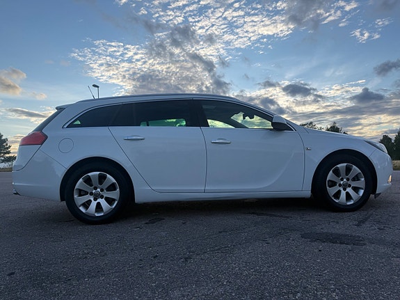 Opel Insignia 13 of 28