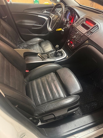 Opel Insignia 22 of 28