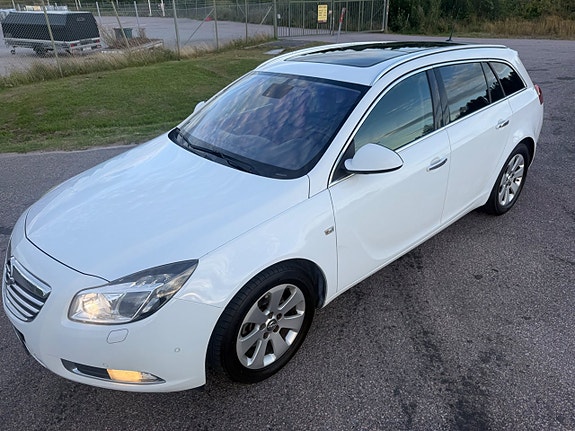 Opel Insignia 3 of 28