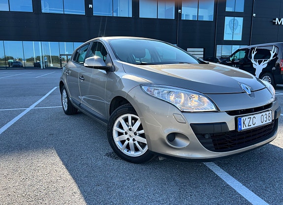 Renault Megane 2 of 11