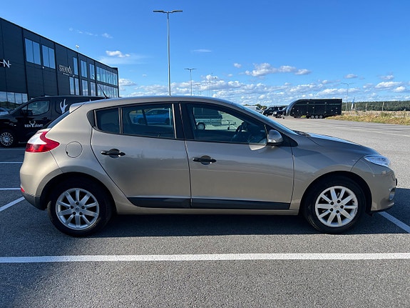 Renault Megane 5 of 11