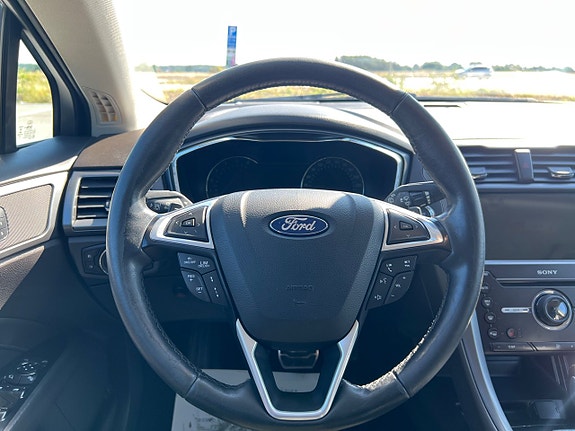 Ford Mondeo 10 of 19