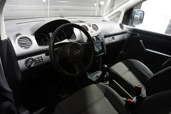 Volkswagen Caddy Maxi 13 of 22