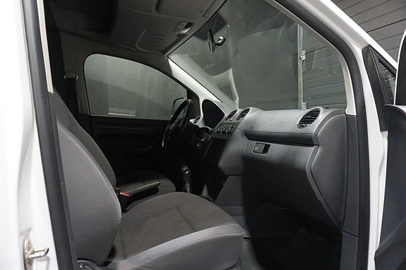 Volkswagen Caddy Maxi 12 of 22