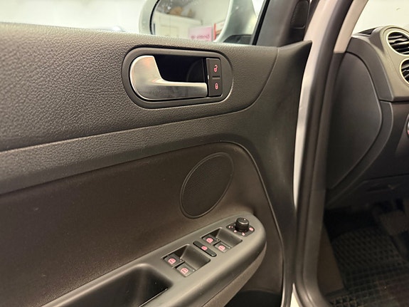Volkswagen Golf Plus 8 of 26