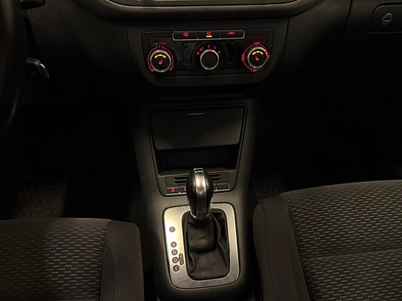 Volkswagen Golf Plus 21 of 26