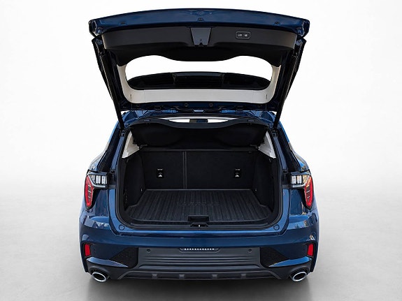 Lynk & Co 01 6 of 13