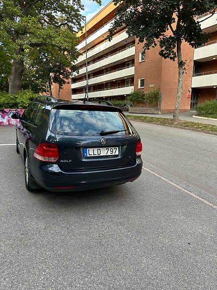 Volkswagen Golf V 3 of 8