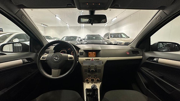 Opel Astra 14 of 20