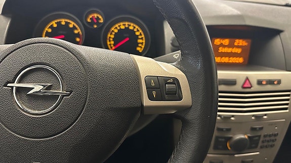 Opel Astra 17 of 20