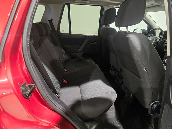 Land Rover Freelander 2 13 of 16