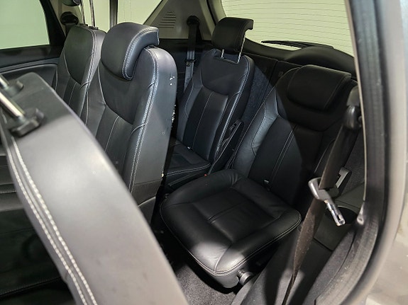 Ford S-MAX 10 of 17