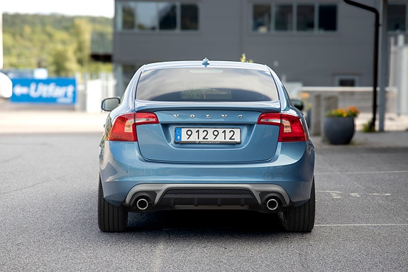 Volvo S60 4 of 7