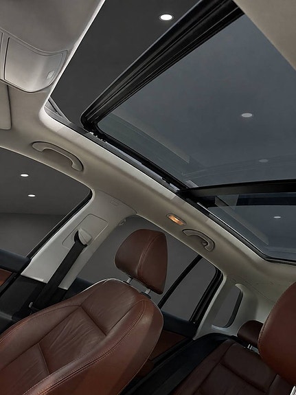 Volkswagen Tiguan 6 of 8