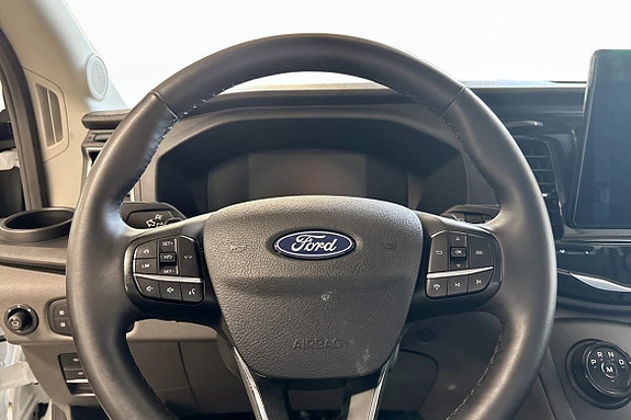 Ford Transit 9 of 10