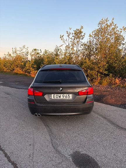 BMW 520d 3 of 7