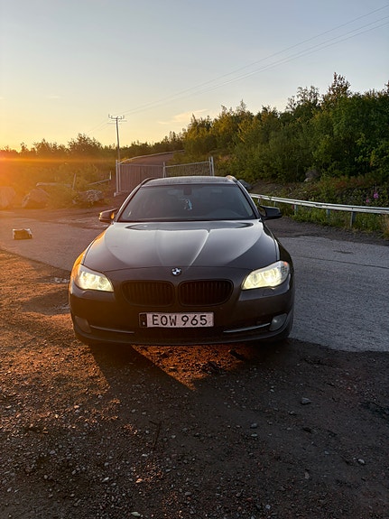 BMW 520d 2 of 7