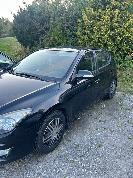 Hyundai i30 2 of 11