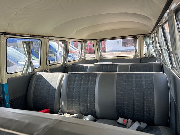 Volkswagen 1500 11 of 17