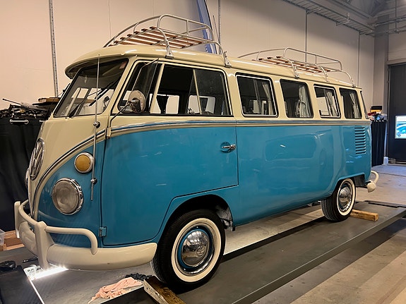 Volkswagen 1500 2 of 17