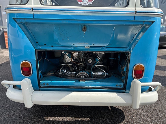 Volkswagen 1500 9 of 17