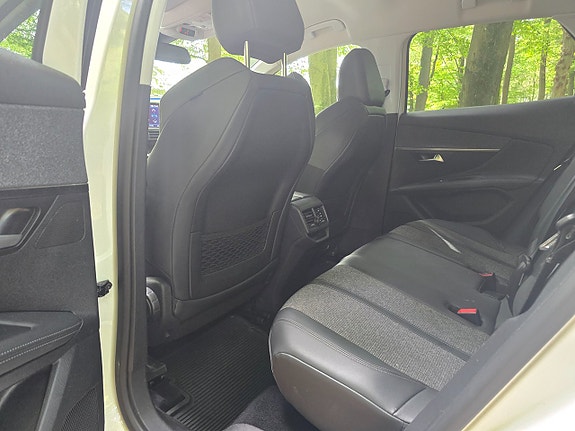 Peugeot 3008 10 of 15
