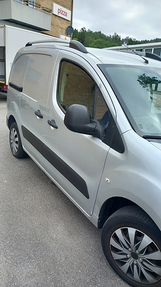 Peugeot Partner 13 of 18