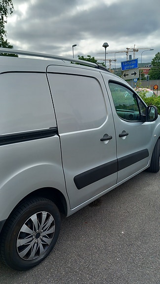 Peugeot Partner 16 of 18