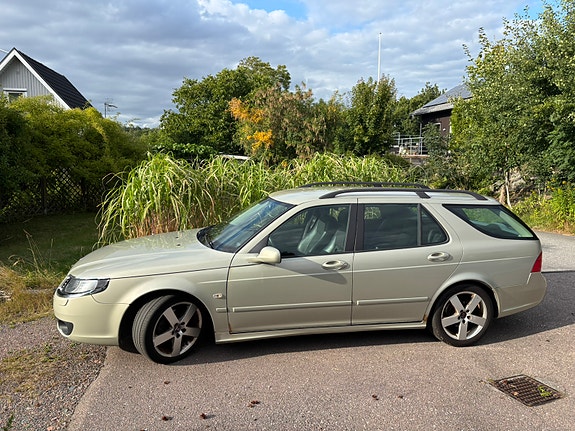 Saab 9-5 2 of 6