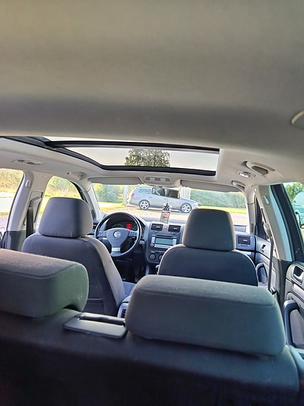Volkswagen Golf V 3 of 6