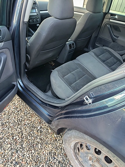 Volkswagen Golf V 5 of 6