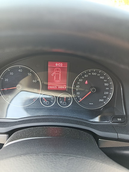 Volkswagen Golf V 6 of 6
