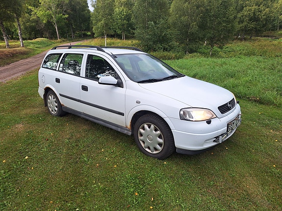 Opel Astra 2 of 3