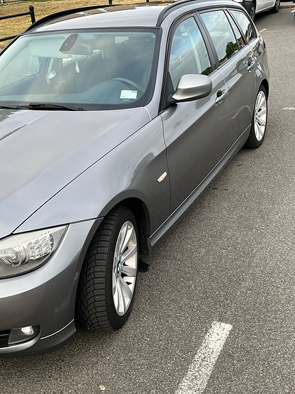 BMW 318d 3 of 3
