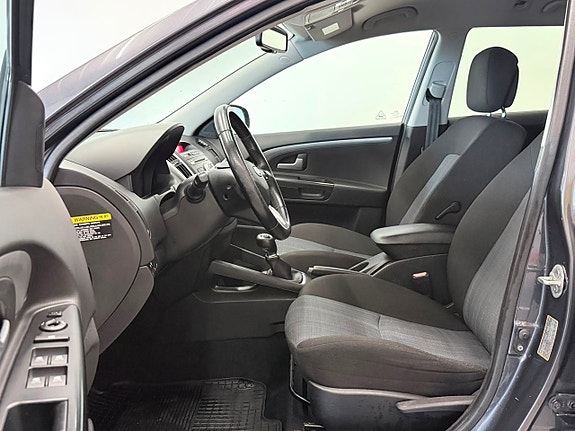 Kia Ceed 10 of 16